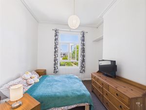 bed - click for photo gallery